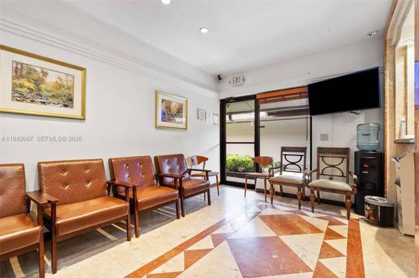 8525 SW 92nd St #16, Miami, FL 33156