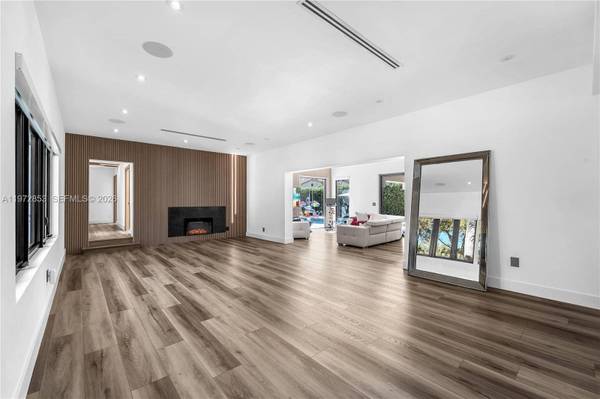 1424 Algardi Ave, Coral Gables, FL 33146