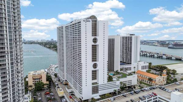 1717 N Bayshore Dr #A-2451, Miami, FL 33132