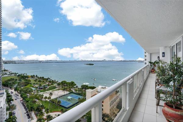 1717 N Bayshore Dr #A-2451, Miami, FL 33132