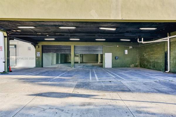 500 W Flagler St, Miami, FL 33130
