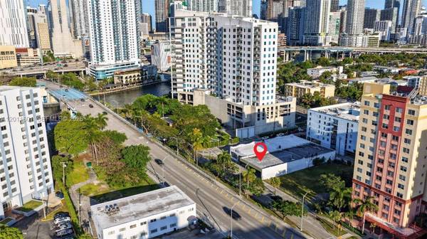 500 W Flagler St, Miami, FL 33130