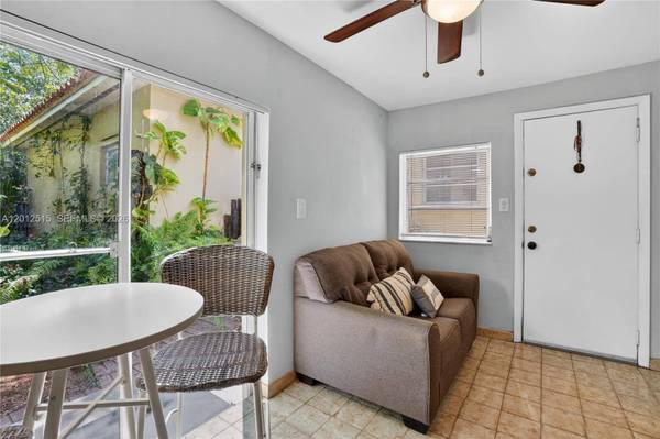 GUEST HOUSE SAN MIGUEL #REAR, Coral Gables, FL 33134