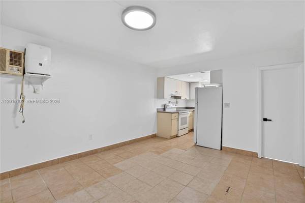 1600 S Le Jeune Rd #9, Coral Gables, FL 33134