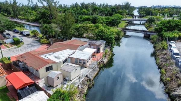 7100 NW 1st Ter, Miami, FL 33126