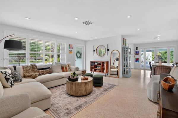 12420 SW 69th Ave, Pinecrest, FL 33156