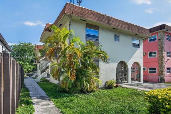 450 SW 9th St, Miami, FL 33130