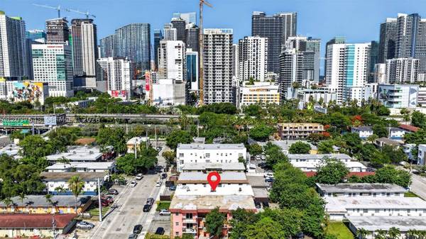 450 SW 9th St, Miami, FL 33130