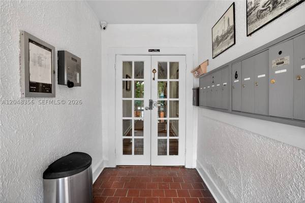 3409 S Le Jeune Rd #1, Coral Gables, FL 33134