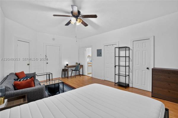 3409 S Le Jeune Rd #9, Coral Gables, FL 33134