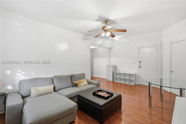 3409 S Le Jeune Rd #11, Coral Gables, FL 33134