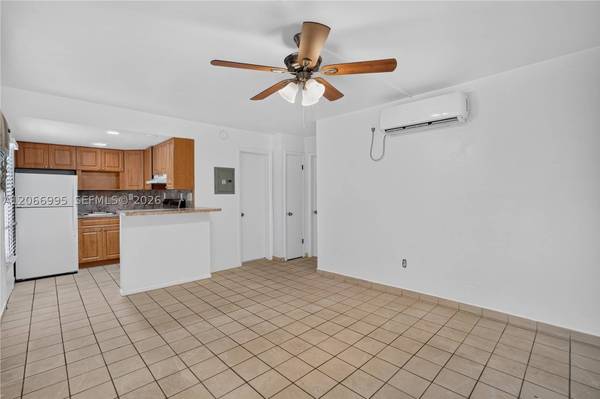 1600 S Le Jeune Rd #10, Coral Gables, FL 33134