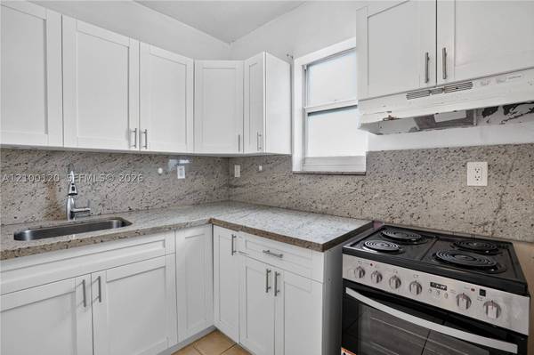 2756 SW 4th St #7, Miami, FL 33135