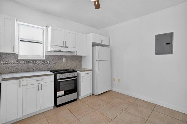 2756 SW 4th St #7, Miami, FL 33135