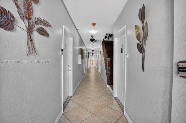 2756 SW 4th St #7, Miami, FL 33135