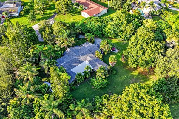 7210 SW 151st St, Palmetto Bay, FL 33158