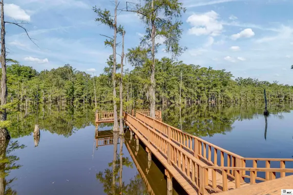 305 BAYOU OAKS DRIVE, Monroe, LA 71203