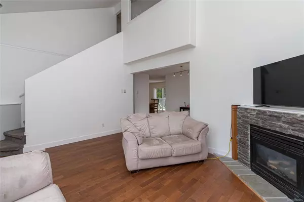 2466 Galland Ave, Shawnigan Lake, BC V0R 2W0