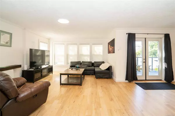 981 Isabell Ave, Langford, BC V9C 2W2