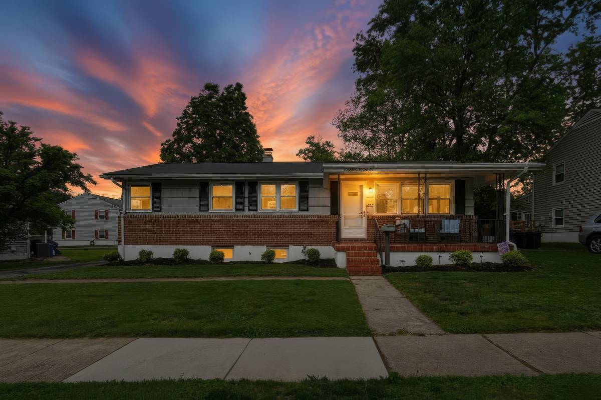 1926 Edmondson Ave, Catonsville, MD 21228-4232