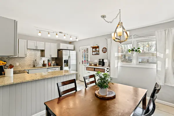 2407 Sycamore Ln, Edgewood, MD 21040-2827