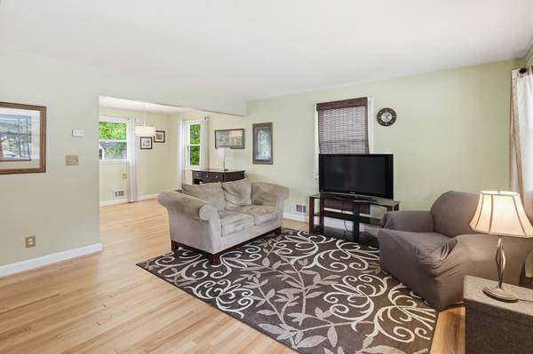 1926 Edmondson Ave, Catonsville, MD 21228-4232