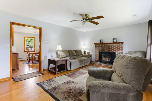 815 Reckord Rd, Fallston, MD 21047-2439