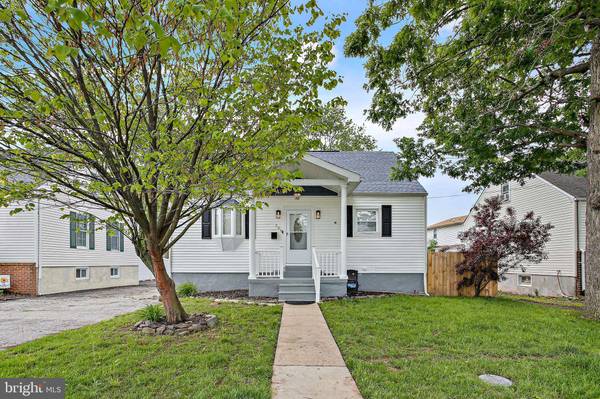 301 TOWNSEND RD, Essex, MD 21221