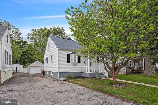 301 TOWNSEND RD, Essex, MD 21221