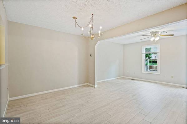 15 CEDARCONE, Baltimore, MD 21236