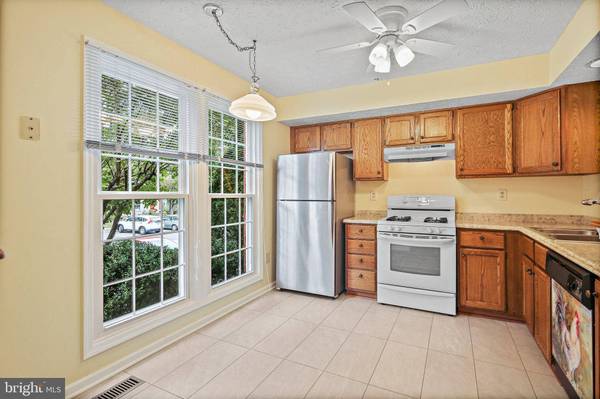 15 CEDARCONE, Baltimore, MD 21236