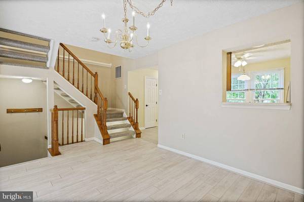 15 CEDARCONE, Baltimore, MD 21236