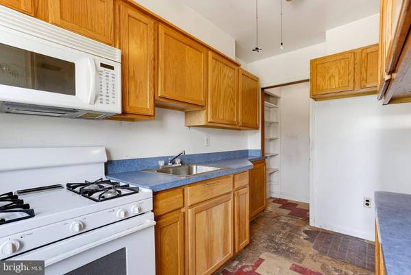 8458 KAVANAGH RD, Baltimore, MD 21222
