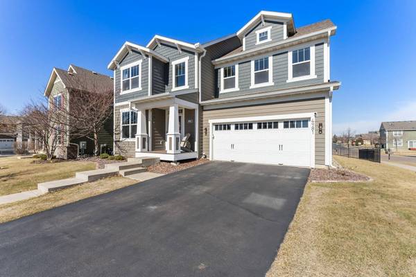 4981 159th ST W, Apple Valley, MN 55124