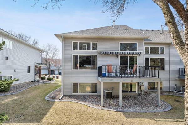 3398 Spring Glen CIR NW, Prior Lake, MN 55372