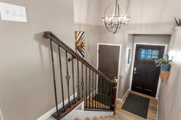 20621 Jaguar AVE, Lakeville, MN 55044