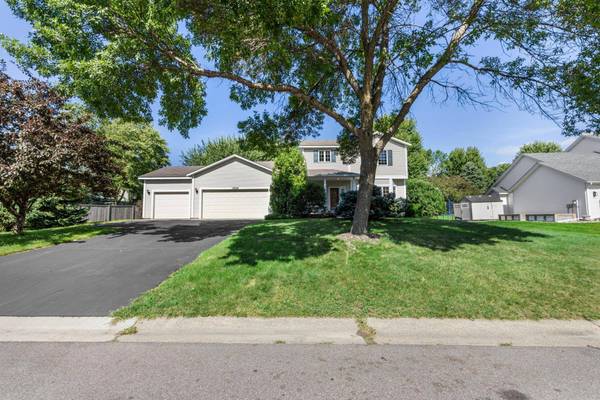 16824 Interlachen BLVD, Lakeville, MN 55044