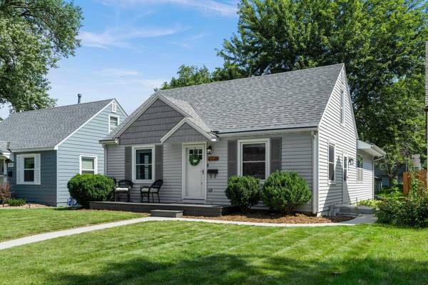 2721 Colorado AVE S, Saint Louis Park, MN 55416