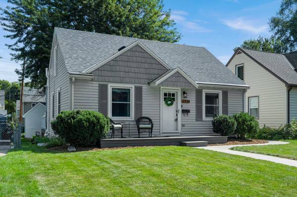 2721 Colorado AVE S, Saint Louis Park, MN 55416