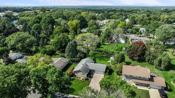 3306 Selkirk DR, Burnsville, MN 55337