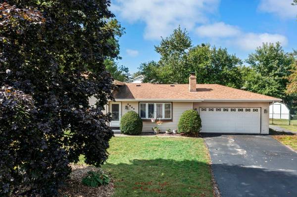 3847 Lodestone CIR, Eagan, MN 55122