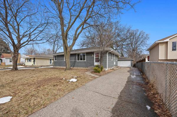 9917 Pillsbury AVE S, Bloomington, MN 55420