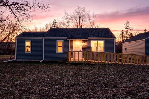 10325 Grand AVE S, Bloomington, MN 55420