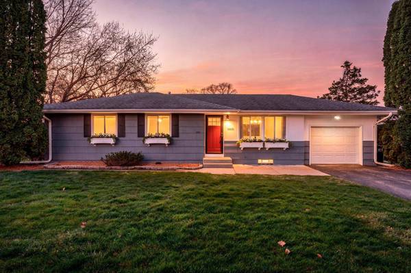 10631 Xavier AVE S, Bloomington, MN 55437