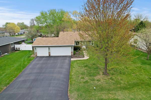 17076 Forfar CT, Farmington, MN 55024