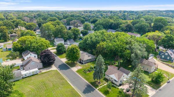 208 4th ST SW, New Prague, MN 56071