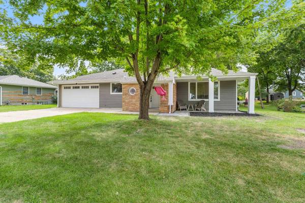 208 4th ST SW