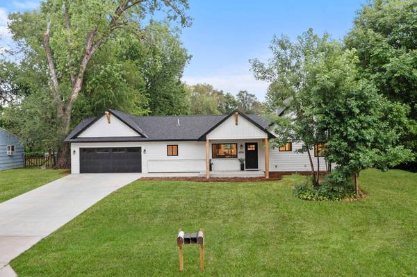 9931 Quince ST NW, Coon Rapids, MN 55433