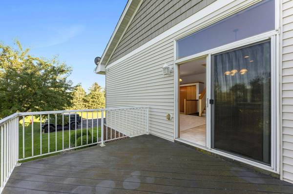 20676 Hampshire WAY, Lakeville, MN 55044