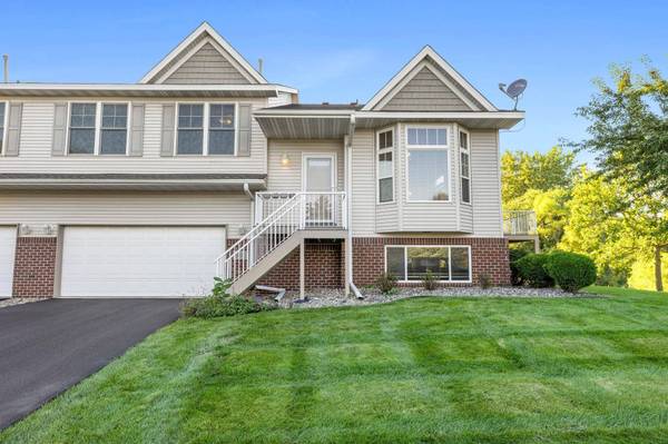20676 Hampshire WAY, Lakeville, MN 55044